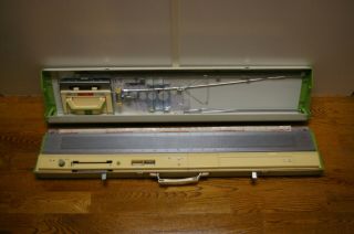 Vintage 1971 Brother Kh - 820 Knitting Machine With Case