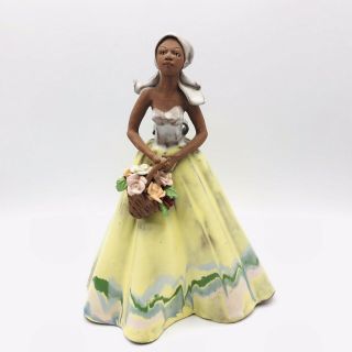 Vtg Jamaica Art Pottery Red Clay Jamaican Woman Lady Figurine W Flowers 8.  5 "