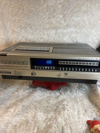 Vintage Sanyo Beta Player Recorder Vcr 3900 Ii Betamax Rewind Is Very Slow