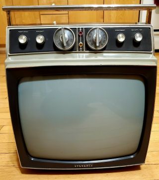 Vintage Sylvania Gt 12 Black And White Portable Tv 1965 Solid State
