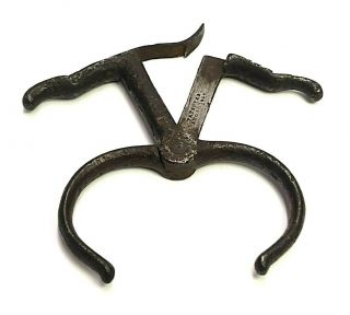 Antique Patd August 10 1869 Iron Claw Police Handcuffs Come Along Nipper