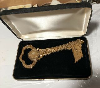 Vintage Key To City,  1965 South Bend Indiana Roger Parent,  Mayor W/case
