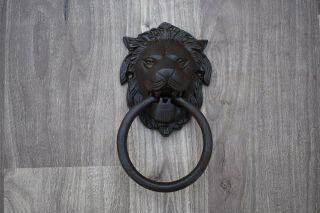 Vintage Victorian Large Lion Head Cast Iron Door Gate Chest Ring Pull Handle
