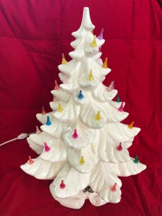 Vintage Atlantic Mold,  18 " White Ceramic Christmas Tree With Music Box
