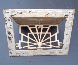 13¾ X 10½ Antique Victorian Ornate Cast Iron Grate Floor Register Air Vent