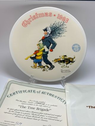 Christmas 1993 Tree Brigade Norman Rockwell Plate.  Knowles Fine China (018