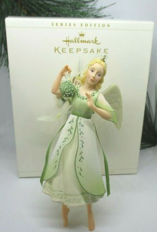 Hallmark Ornament Holiday Angels The Gift Of Love 2006 1 In Series W/box Tag