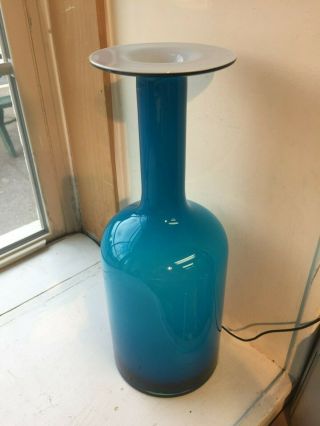 15.  5 " Mid Century Modern Vintage Cased Blue White Art Glass Gulvvase Floor Vase
