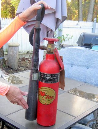 1944 World War 2 Era General Freeze Fire Antique Fire Extinguisher / Fireman