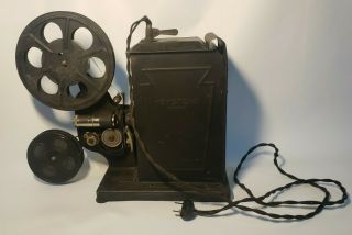 Vintage 16mm Keystone Model E 35.  Movie Projector Hand Crank Kinescope
