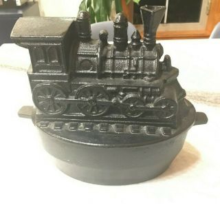 Rare: Vintage Cast Iron Woodstove Wood Stove Kettle/steamer/humidifier - Train