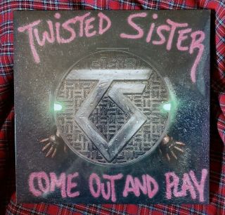Come Out And Play Lp By Twisted Sister Vinyl 781275 - 1 - E