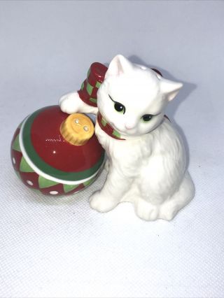 Fitz And Floyd Yuletide Kitten Salt And Pepper Shakers White Kitten Xmas Ball