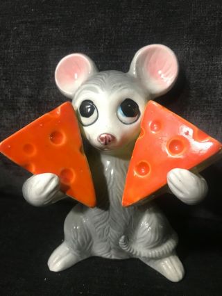 Vintage Anthropomorphic Mouse W/ Cheese Salt Pepper Shakers Japan