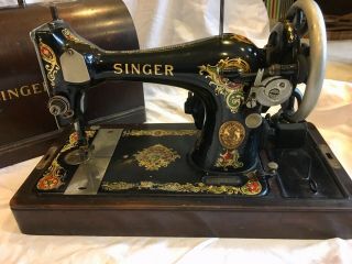 Antique Vintage Ornate Black Singer Sewing Machine Motor Light Wooden Hood