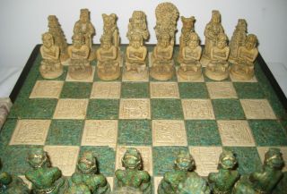 Vintage Mayan Aztec Carved Chess Set Complete Large Green/beige