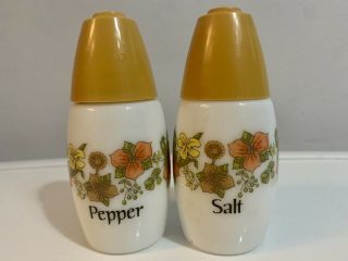 Vintage Westinghouse Gemco Milk Glass Salt Pepper Shaker Yellow With Flowers