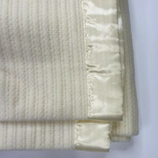 Vtg Fieldcrest Cream Acrylic Waffle Weave Thermal Blanket Satin Trim Queen 89x90 2