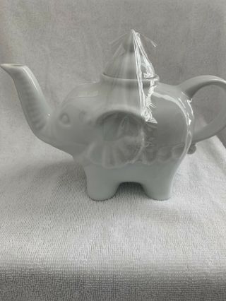 Cordon Bleu Elephant Tea Pot - White Classic Ceramic 28 Oz.  Kitchen Household