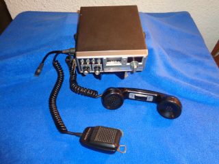 Vintage Ge Cb - Phone 40 Channel Cb Radio - 3 - 5818a - See Video Below