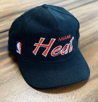 90’s Vintage Miami Heat Nba Sports Specialties Script Snapback Black Hat Cap.