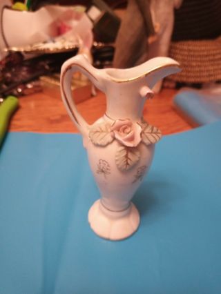 Vintage Mini Vase Decorated With Rose,  Bud & Leaves & Gold Trim.  Made In Japan 3