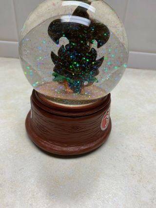 VINTAGE BOY SCOUTS OF AMERICA TOMORROW ' S LEADERS WIND - UP MUSICAL SNOW GLOBE 2