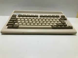 Commodore Amiga A600 Vintage Computer 2