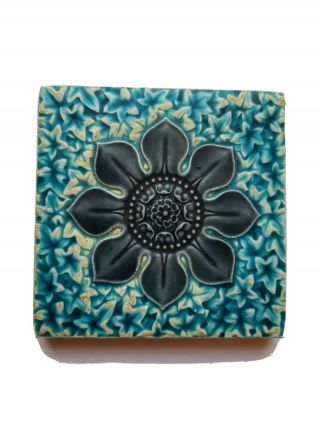 Minton Hollins & Co.  Patent Tile Stoke On Trent Blue& White Floral Design