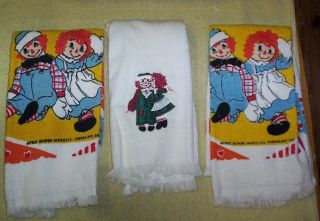 3 Vintage The Bobbs - Merrill Co.  Inc.  " Raggedy Ann & Andy " Kitchen Towels