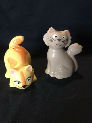 Vintage Ceramic Kitty Cats Salt & Pepper Shakers Tabby Ceramic Rare