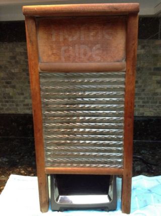 Vintage HOME AIDE 8 - 5/8 in.  W x 18 in.  L Glass Scrub Surface Washboard 2