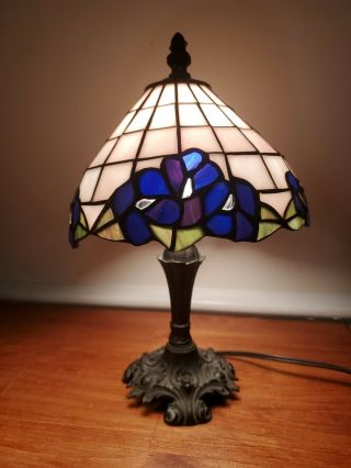 2 Vintage Tiffa - Mini Tiffany Style Stained Glass Lamp w/L&L WMC 1973 9320 2