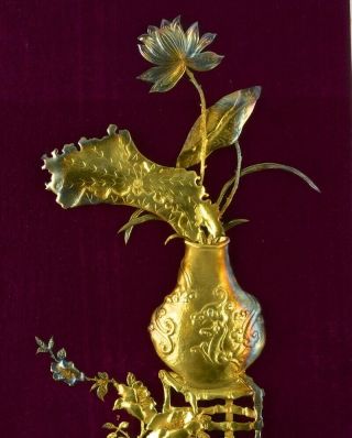 FINE OLD CHINESE GOLD GILT SILVER PRECIOUS OBJECTS VASE WALL PLAQUE SIGNED 2 2