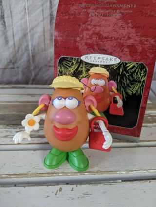 Hallmark Keepsake 1998 Mrs.  Potato Head Toy Story Hasbro Toys Christmas Ornament