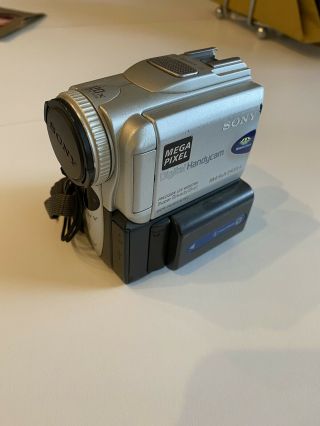 Sony Handycam Dcr - Pc101e Mini Dv Camcorder Video Camera Vintage Photo Digital Hd