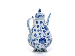 A Chinese Blue and White Porcelain Ewer 5