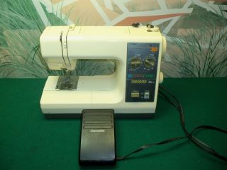 Vintage Sears Kenmore 30 Stitch Sewing Machine Model 385.  1884180