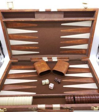 Vintage Late 1970’s Backgammon Set In Case 3