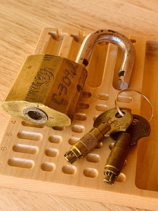 Unusual Solon Lock Nix - Pix Deutsch Padlock Vintage Rare Locksport 2 Keys