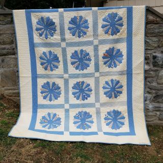 Vintage / Antique Handmade Patchwork Quilt In Light Blue Colors Flower Pattern