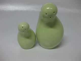 Vintage Eva Zeisel Red Wing Pottery Town & Country - Shmoo Salt & Pepper Shaker 3
