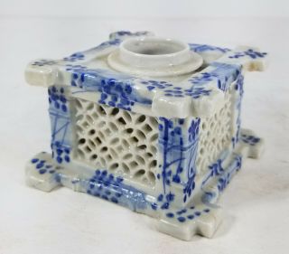Antique Japanese Chinese 19th Century Underglaze Blue And White Inkwell Inkstand