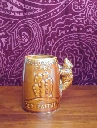 Vintage Yellowstone Park Old Faithful Souvenir Bear Mug Coffee Cup.