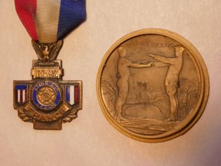 Wwi American Legion Victory Medal Medallion France National Convention Secretary