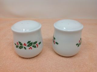 Vintage Christmas Holly Porcelain Salt & Pepper Shakers Made In Japan
