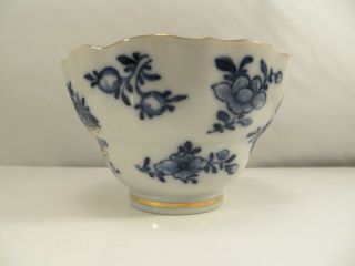 Antique 18th C Qianlong Chinese Export Porcelain Tea Cup Blue & White China 3