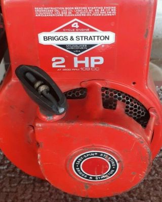 Vintage 1981 Briggs & Stratton B&S 2hp Gas engine 60102 Horizontal Runs 2