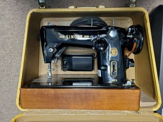 1950’s Vintage Singer Model 306w Sewing Machine With Carrying Case