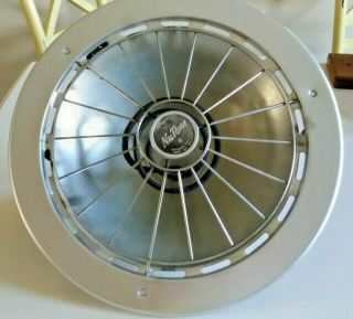 Vintage Nutone Electric Surface Mounted Ceiling Bathroom Radiant Heater 9200